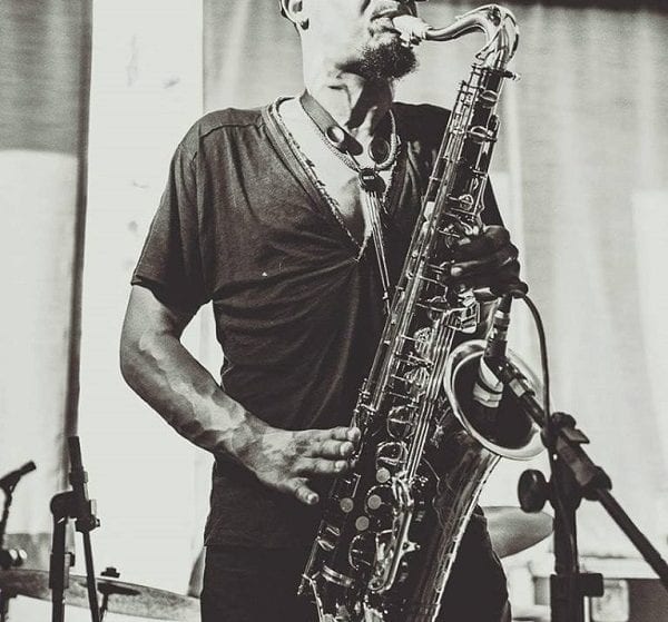 Image of Vinicius Chagas playing the JodyJazz Giant